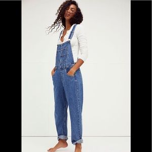 Free People Ziggy Denim Overalls EUC Fits like Sz M Color Sapphire Blue.